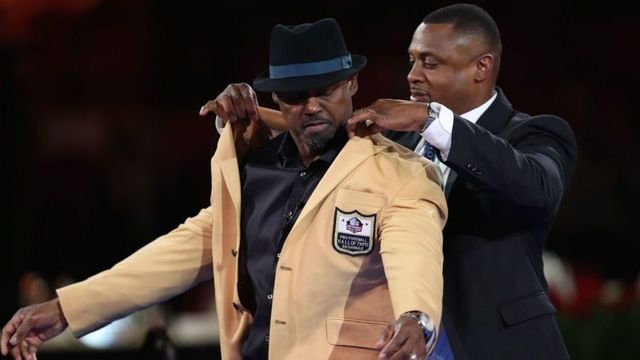 2018 Hall of Fame class receive gold jackets
