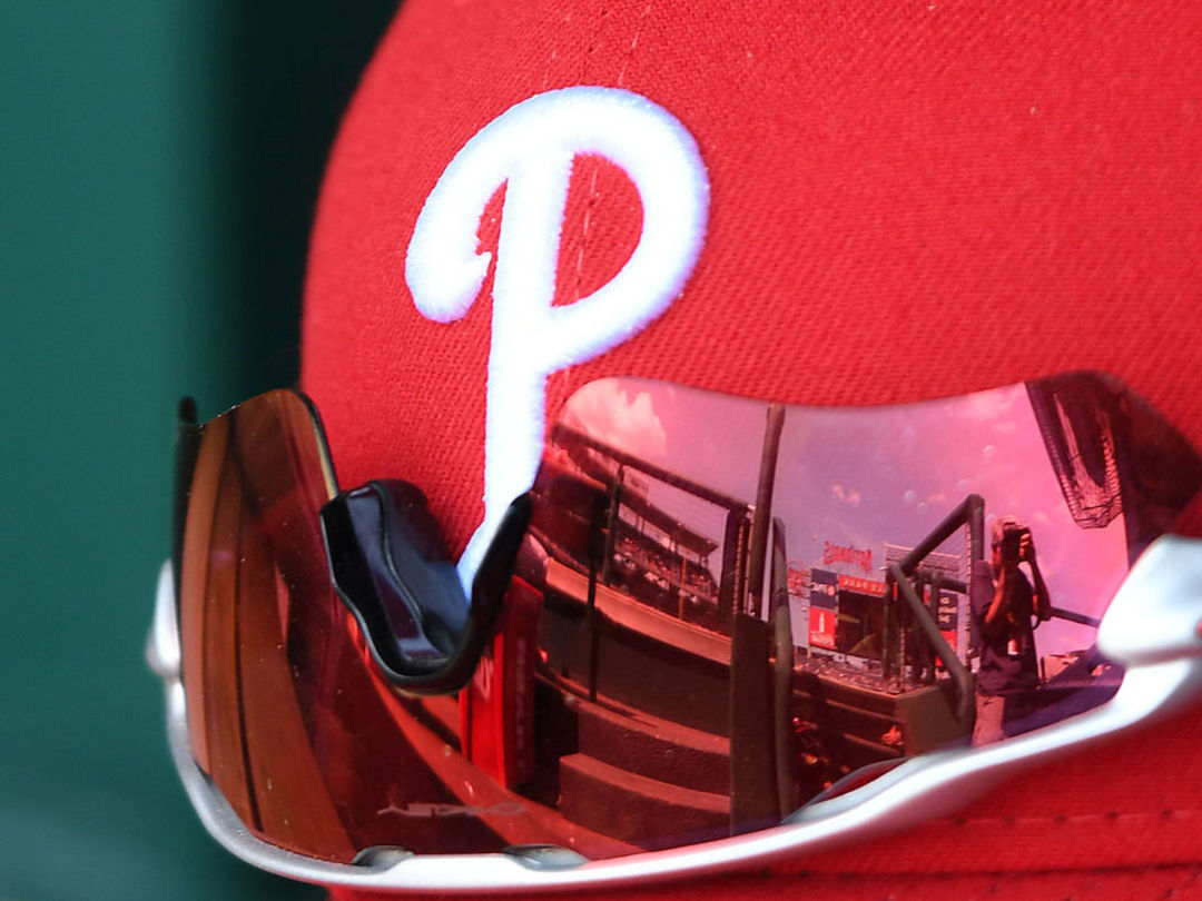 Phillies select prep OF Justin Crawford, son of Carl, 17th overall