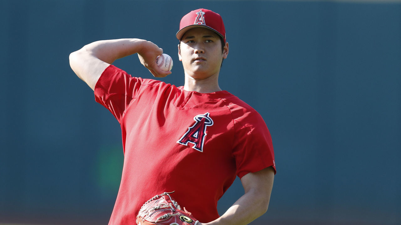 CLEVELAND, OH - AUGUST 04: Shohei Ohtani #17 of the Los Angeles Angels of Anaheim warms up in the outfield before the game against the Cleveland Indians at Progressive Field on August 4, 2018 in Cleveland, Ohio.