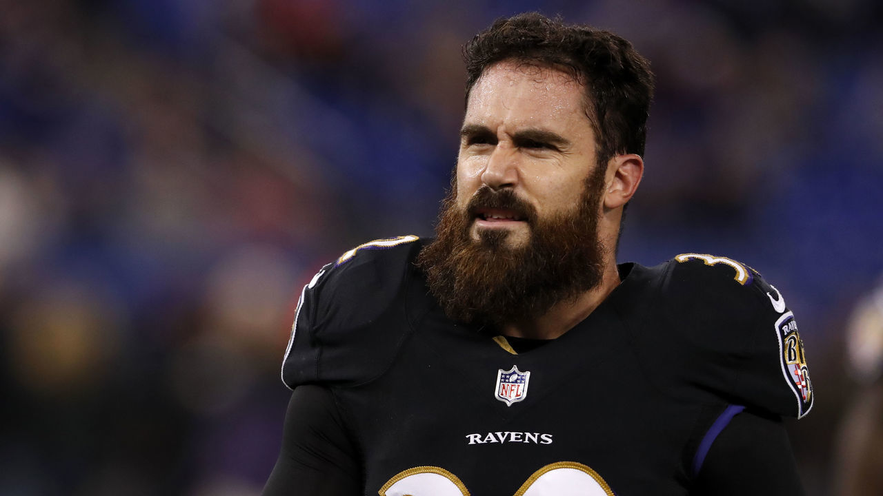 BALTIMORE, MD - NOVEMBER 27: Free Safety Eric Weddle #32 of the Baltimore Ravens walks off the field during warms up prior to the game against the Houston Texans at M&T Bank Stadium on November 27, 2017 in Baltimore, Maryland.