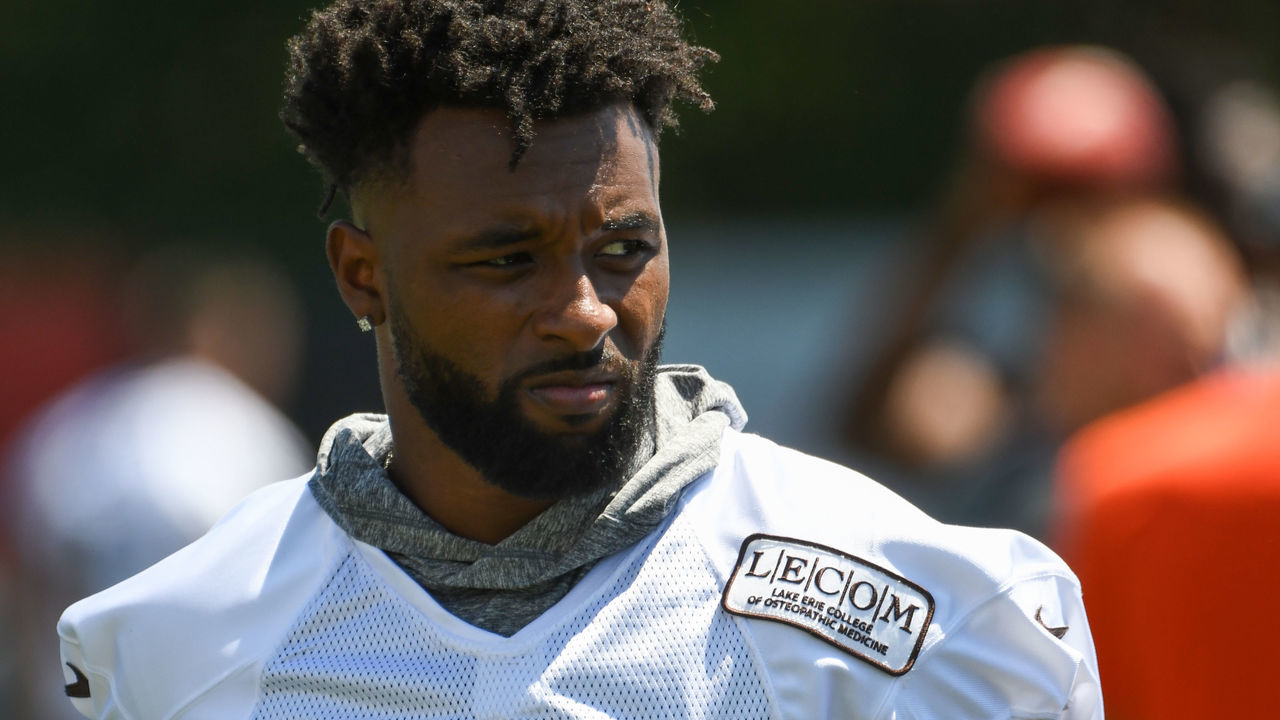 BEREA, OH - JULY 26, 2018: Wide receiver Jarvis Landry #80 of the Cleveland Browns walks toward the sideline during a training camp practice on July 26, 2018 at the Cleveland Browns training facility in Berea, Ohio. (Photo by: 2018 Nick Cammett/Diamond Images/Getty Images)