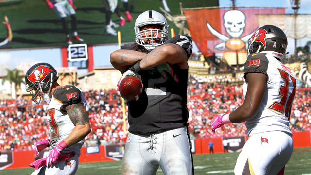 TAMPA, FL - OCTOBER 30: Tackle Donald Penn #72 of the Oakland Raiders stares into the stands after catching a touchdown pass in the third quarter against the Tampa Bay Buccaneers to tie the game at 10-10 at Raymond James Stadium on October 30, 2016 in Tampa, Florida.