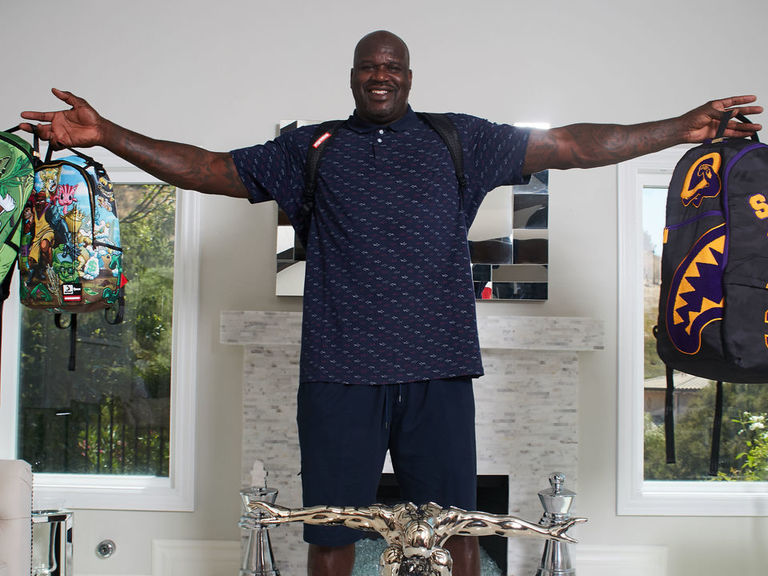 Look: Shaq designs 'largest backpack ever' | theScore.com