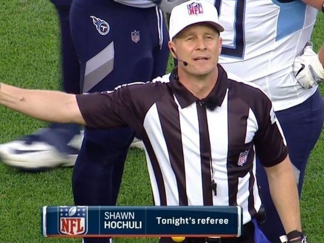 Twitter hilariously reacts to Ed Hochuli's son making NFL referee debut