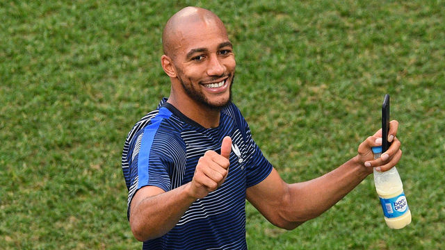 France's midfielder Steven N'Zonzi greets the fans after the Russia 2018 World Cup quarter-final football match between Uruguay and France at the Nizhny Novgorod Stadium in Nizhny Novgorod on July 6, 2018. - France became the first team to reach the World Cup semi-finals on Friday after an assured 2-0 win against Uruguay.