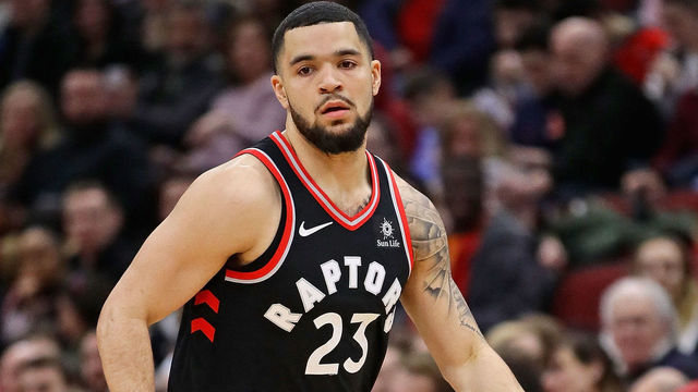 CHICAGO, IL - FEBRUARY 14: Fred VanVleet #23 of the Toronto Raptors brings the ball up the court against the Chicago Bulls at the United Center on February 14, 2018 in Chicago, Illinois. The Raptors defeated the Bulls 122-98.