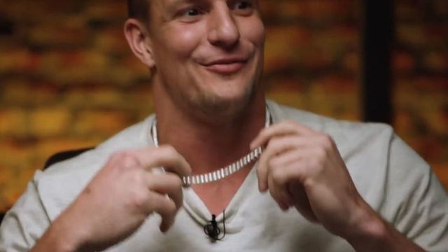 Gronk finally spends that NFL money: 'Now I know why people got jewelry'
