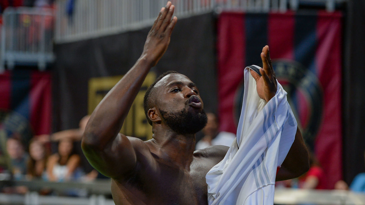 ATLANTA, GA AUGUST 04: Toronto's Jozy Altidore blows kisses to the crowd to the Atlanta crowd following the conclusion of the match between Atlanta United and Toronto FC on August 4th, 2018 at Mercedes-Benz Stadium in Atlanta, GA. Atlanta United FC and Toronto FC played to a 2 2 draw.