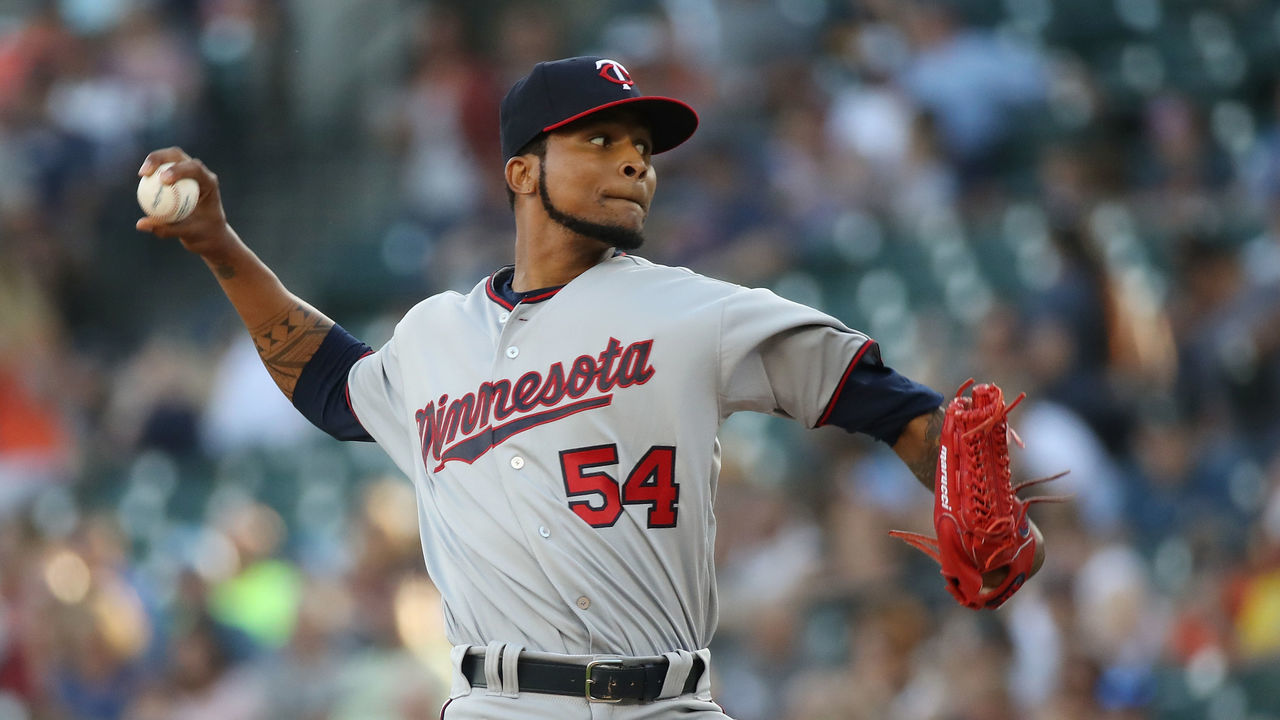 DETROIT, MI - AUGUST 10: Ervin Santana #54 of the Minnesota Twins throws a first inning pitch while playing the Detroit Tigers at Comerica Park on August 10, 2018 in Detroit, Michigan.
