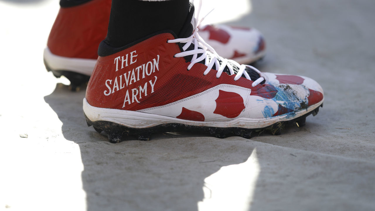 CHICAGO, IL - DECEMBER 03: Earl Mitchell #90 of the San Francisco 49ers wears customized cleats for the NFL's My Cause, My Cleats campaign during the game against the Chicago Bears at Soldier Field on December 3, 2017 in Chicago, Illinois.