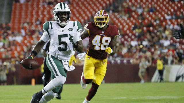 LANDOVER, MD - AUGUST 16: Quarterback Teddy Bridgewater #5 of the New York Jets scrambles with the ball in the fourth quarter of a preseason game against the Washington Redskins at FedExField on August 16, 2018 in Landover, Maryland.