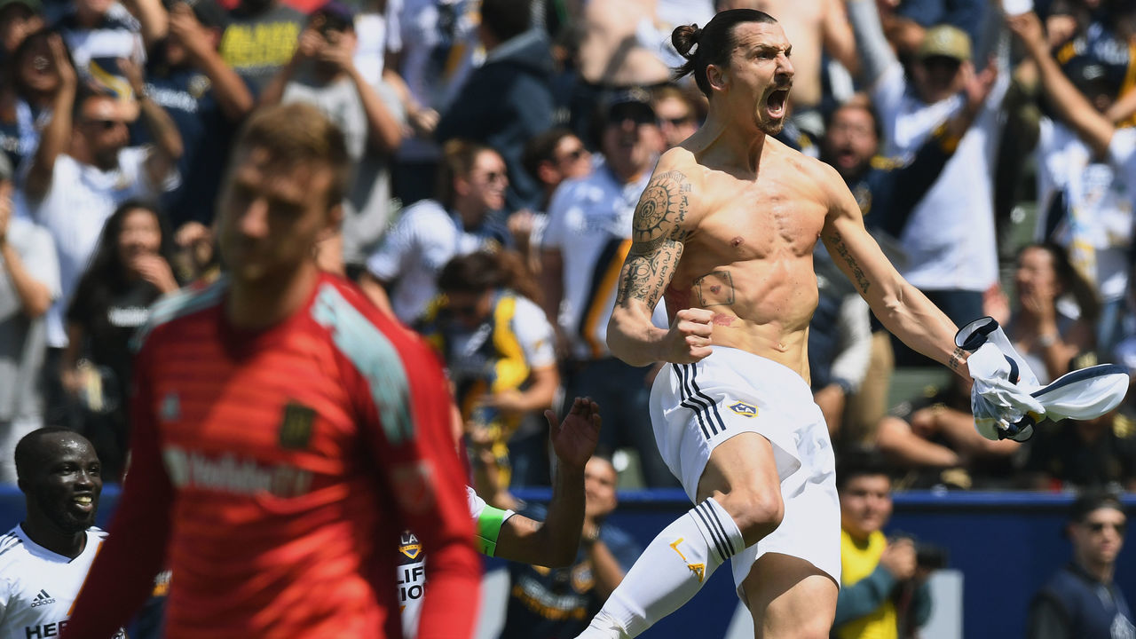 Zlatan Ibrahimovic from LA Galaxy celebrates after scoring against LAFC during their Major League Soccer (MLS) game at the StarHub Center in Los Angeles, California, on March 31, 2018. The 37 year old is playing his first game for the Los Angeles Galaxy. / AFP PHOTO / Mark RALSTON