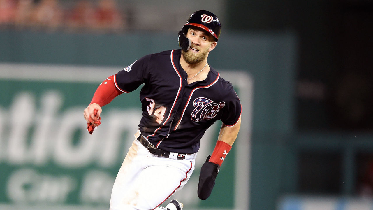 WASHINGTON, DC - AUGUST 17: Bryce Harper #34 of the Washington Nationals runs to third base in the seventh inning during a baseball game against the Miami Marlins at Nationals Park on August 17, 2018 in Washington, DC.