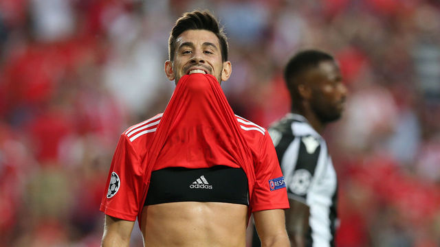 LISBON, PORTUGAL - AUGUST 21: Pizzi of SL Benfica reaction after missing a goal opportunity during the UEFA Champions League Play Off match between SL Benfica and PAOK at Estadio da Luz on August 21, 2018 in Lisbon, Portugal.