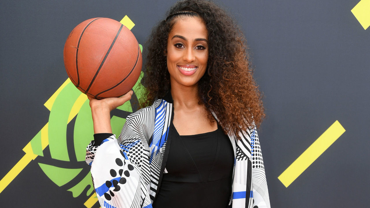 LOS ANGELES, CA - JULY 13: WNBA player Skylar Diggins-Smith attends Nickelodeon Kids' Choice Sports Awards 2017 at Pauley Pavilion on July 13, 2017 in Los Angeles, California.