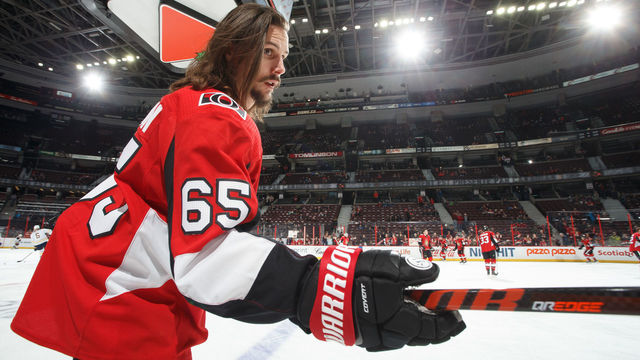 OTTAWA, ON - MARCH 8: Erik Karlsson #65 of the Ottawa Senators warms up prior to a game against the Buffalo Sabres at Canadian Tire Centre on March 8, 2018 in Ottawa, Ontario, Canada.