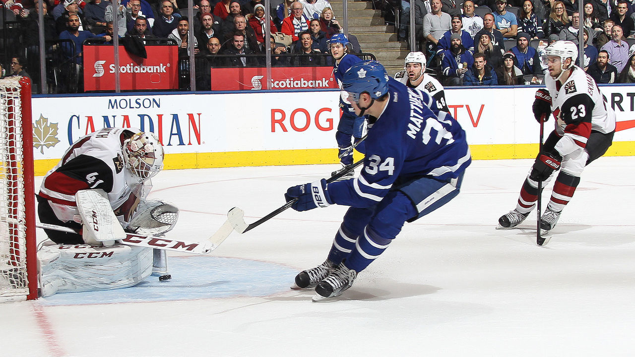 TORONTO, ON - DECEMBER 15: Mike Smith #41 of the Arizona Coyotes stops Auston Matthews #34 of the Toronto Maple Leafs in overtime during an NHL game at the Air Canada Centre on December 15, 2016 in Toronto, Ontario, Canada. The Coyotes defeated the Maple Leafs 3-2 in an overtime shoot-out.