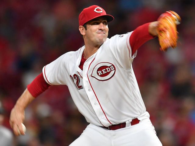 Brewers do not work out deal for Reds' Matt Harvey after making claim