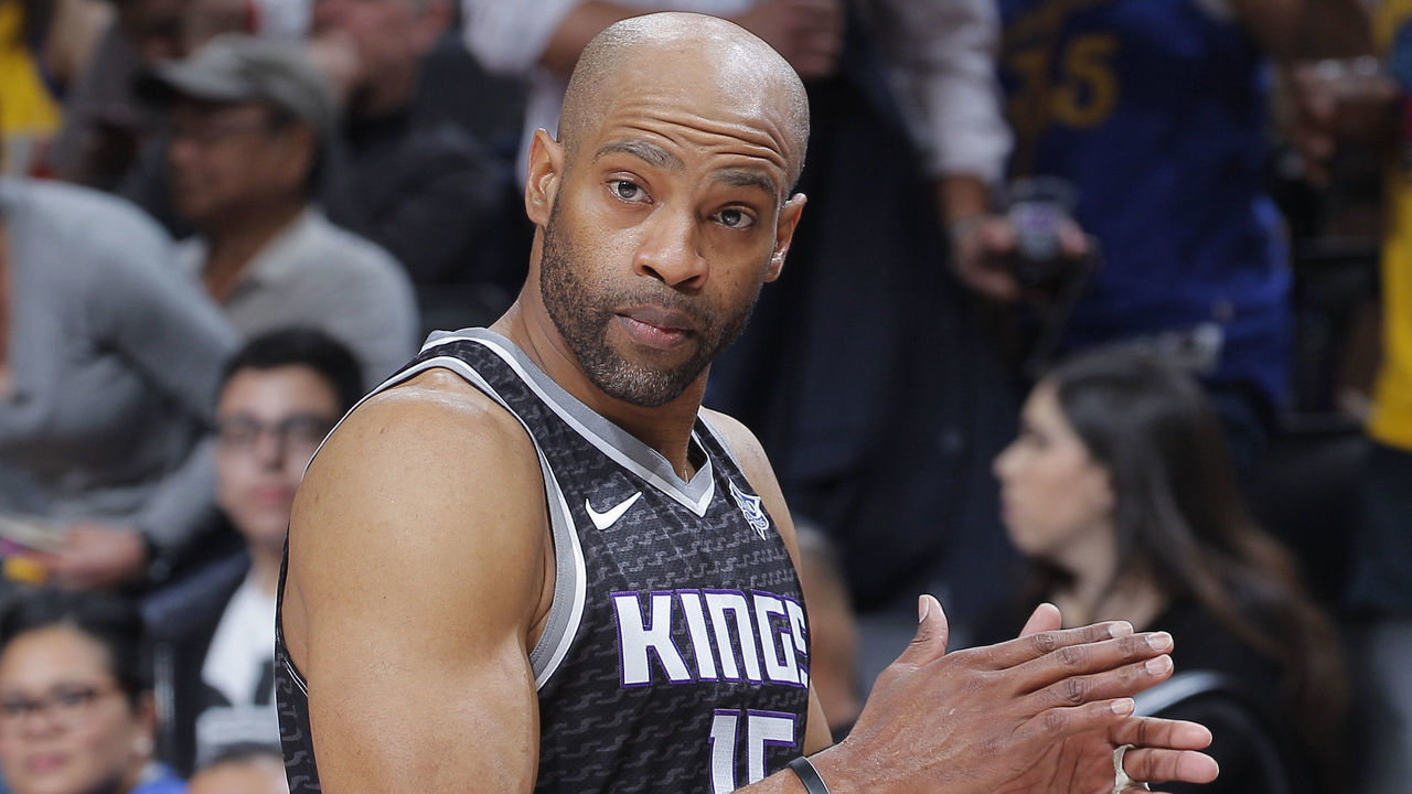 SACRAMENTO, CA - MARCH 31: Vince Carter #15 of the Sacramento Kings looks on during the game against the Golden State Warriors on March 31, 2018 at Golden 1 Center in Sacramento, California. NOTE TO USER: User expressly acknowledges and agrees that, by downloading and or using this photograph, User is consenting to the terms and conditions of the Getty Images Agreement. Mandatory Copyright Notice: Copyright 2018 NBAE