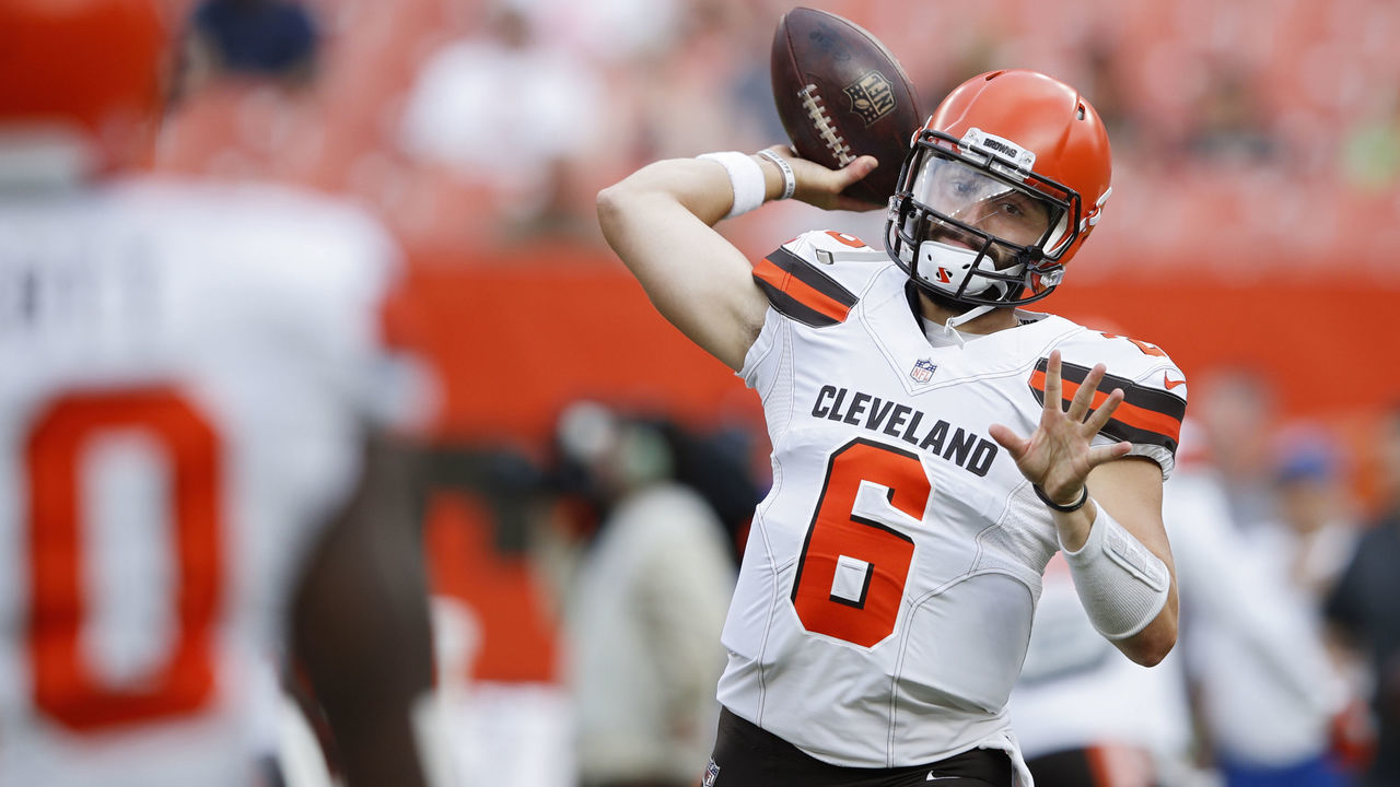 CLEVELAND, OH - AUGUST 17: Baker Mayfield #6 of the Cleveland Browns warms up before a preseason game against the Buffalo Bills at FirstEnergy Stadium on August 17, 2018 in Cleveland, Ohio.