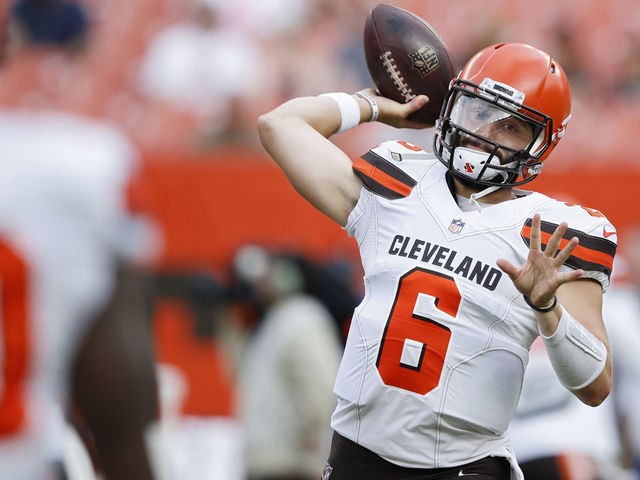 CLEVELAND, OH - AUGUST 17: Baker Mayfield #6 of the Cleveland Browns warms up before a preseason game against the Buffalo Bills at FirstEnergy Stadium on August 17, 2018 in Cleveland, Ohio.
