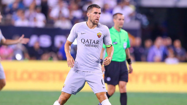 EAST RUTHERFORD, NJ - AUGUST 07: Roma midfielder Kevin Strootman (6) during the second half of the International Champions Cup game between Real Madrid and AS Roma on August 7, 2018, at Met Life Stadium in East Rutherford, NJ.