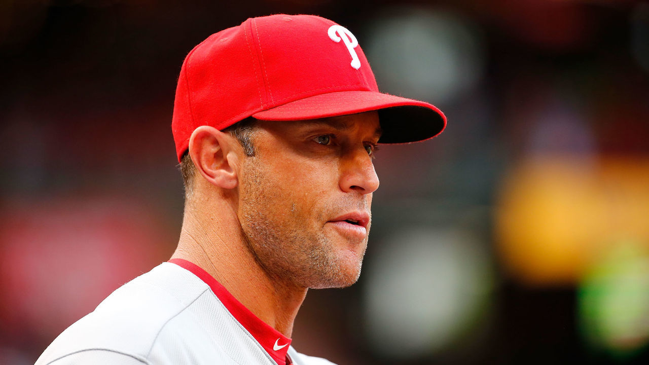 UST. LOUIS, MO - MAY 17: Manager Gabe Kapler #22 of the the Philadelphia Phillies watches his team play against the St. Louis Cardinals in the first inning at Busch Stadium on May 17, 2018 in St. Louis, Missouri.