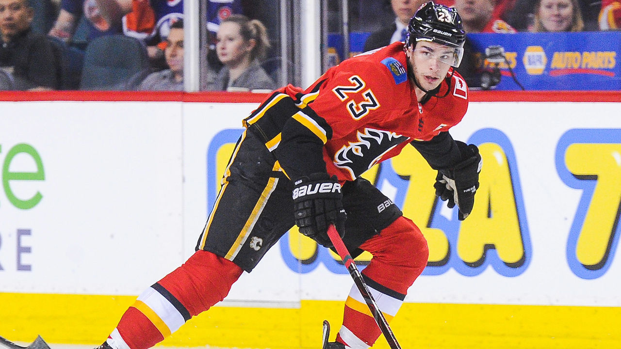 CALGARY, AB - MARCH 13: Sean Monahan #23 of the Calgary Flames in action against the Edmonton Oilers during an NHL game at Scotiabank Saddledome on March 13, 2018 in Calgary, Alberta, Canada. *** Local Caption *** Sean Monahan
