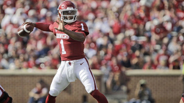 NORMAN, OK - SEPTEMBER 02: Quarterback Kyler Murray #1 of the Oklahoma Sooners looks to throw against the UTEP Miners at Gaylord Family Oklahoma Memorial Stadium on September 2, 2017 in Norman, Oklahoma. Oklahoma defeated UTEP 56-7.