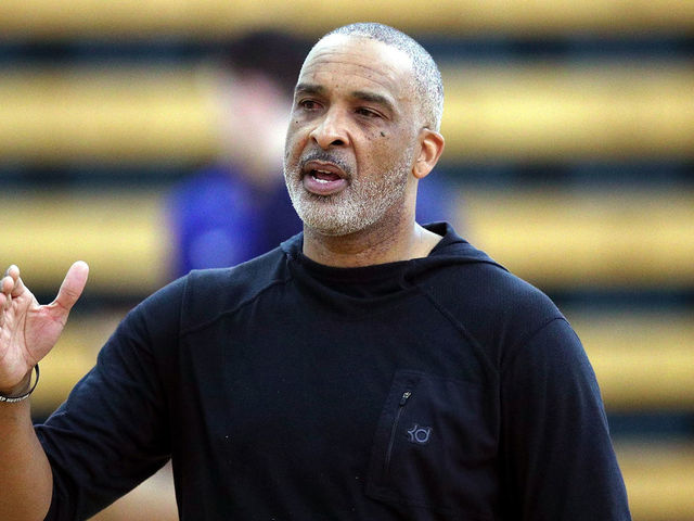 MELBOURNE, AUSTRALIA - AUGUST 08: Phil Handy gives instructions during a training session with Melbourne United at Melbourne Sports & Aquatic Centre on August 8, 2018 in Melbourne, Australia.