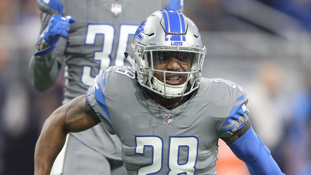DETROIT, MI - DECEMBER 16: Quandre Diggs #28 of the Detroit Lions celebrates a defensive play against the Chicago Bears during the first half at Ford Field on December 16, 2017 in Detroit, Michigan.