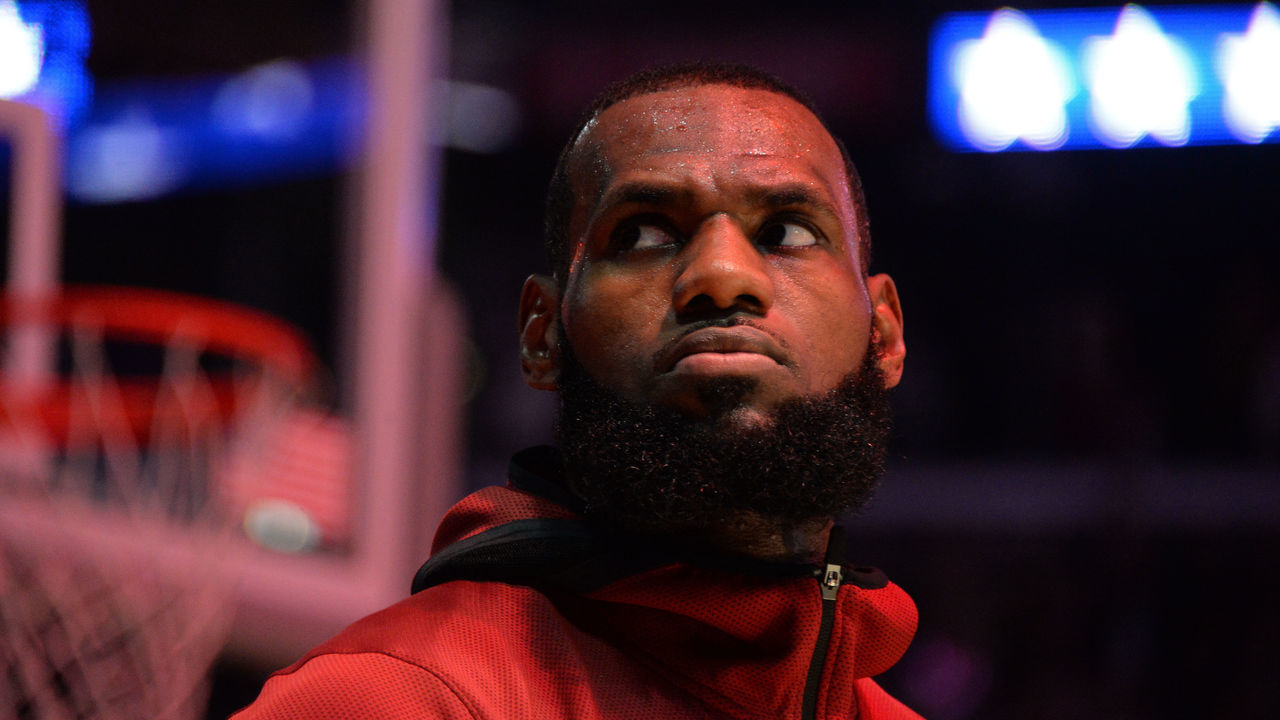 LOS ANGELES, CA - MARCH 11: LeBron James #23 of the Cleveland Cavaliers looks on during the national anthem before the game against the Los Angeles Lakers on March 11, 2018 at STAPLES Center in Los Angeles, California. NOTE TO USER: User expressly acknowledges and agrees that, by downloading and/or using this Photograph, user is consenting to the terms and conditions of the Getty Images License Agreement. Mandatory Copyright Notice: Copyright 2018 NBAE