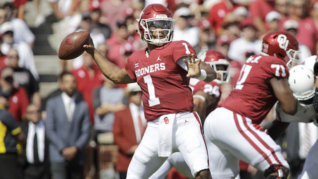 NORMAN, OK - SEPTEMBER 01: Quarterback Kyler Murray #1 of the Oklahoma Sooners looks to throw against the Florida Atlantic Owls at Gaylord Family Oklahoma Memorial Stadium on September 1, 2018 in Norman, Oklahoma. The Sooners defeated the Owls 63-14.