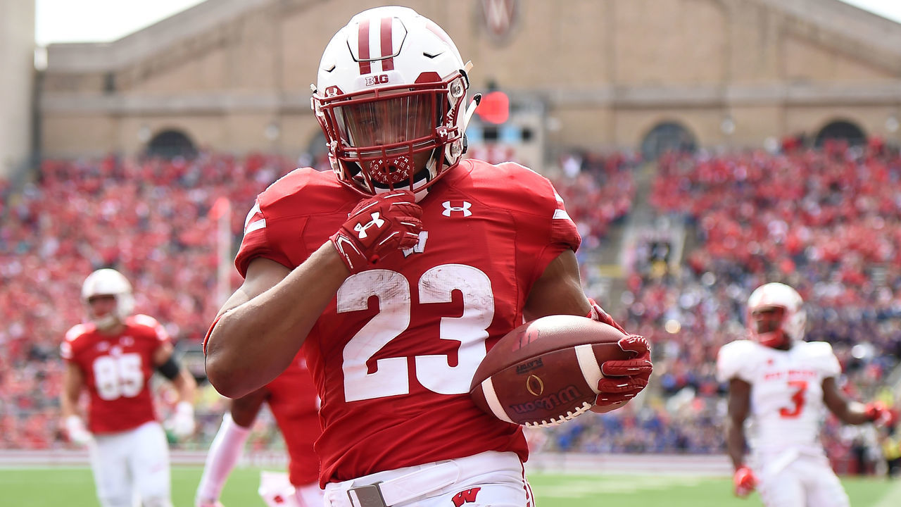 MADISON, WI - SEPTEMBER 08: Jonathan Taylor #23 of the Wisconsin Badgers rushes for a touchdown during the first half against the New Mexico Lobos at Camp Randall Stadium on September 8, 2018 in Madison, Wisconsin.