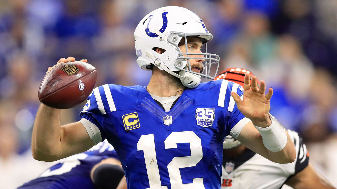 INDIANAPOLIS, IN - SEPTEMBER 09: Andrew Luck #12 of the Indianapolis Colts throws a pass in the game against theCincinnati Bengals at Lucas Oil Stadium on September 9, 2018 in Indianapolis, Indiana.