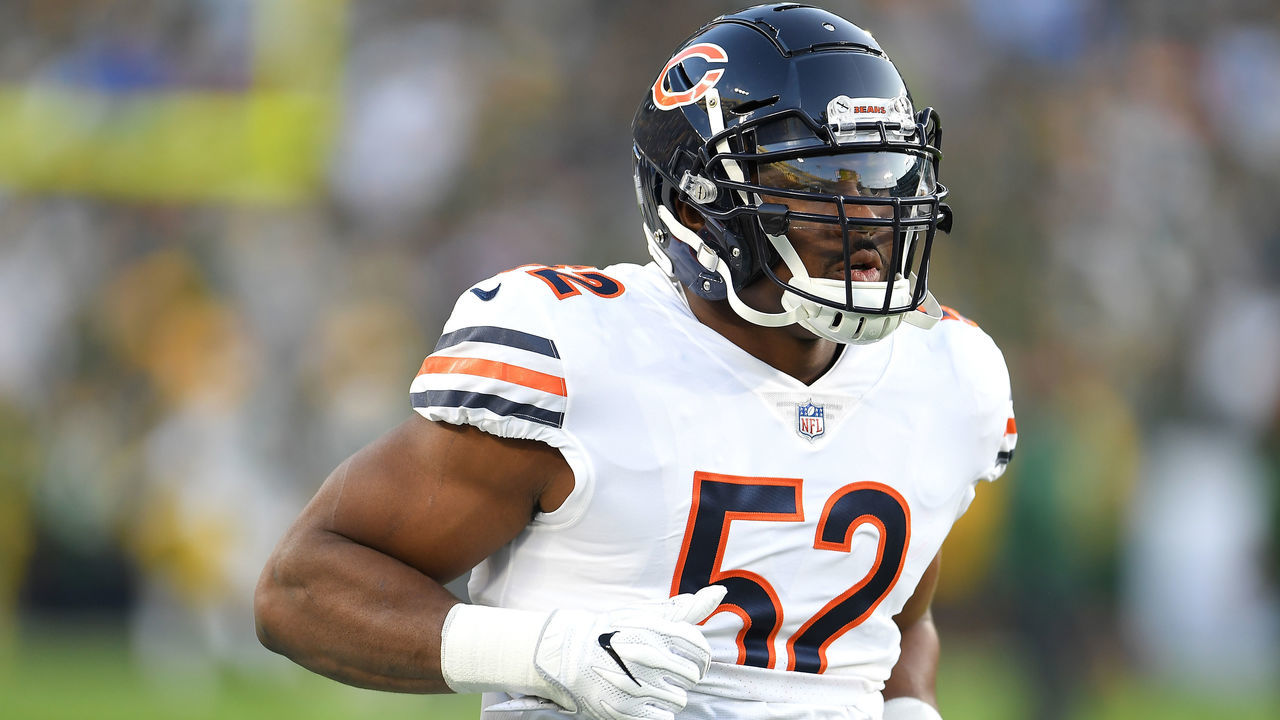GREEN BAY, WI - SEPTEMBER 09: Khalil Mack #52 of the Chicago Bears warms up before a game against the Green Bay Packers at Lambeau Field on September 9, 2018 in Green Bay, Wisconsin.