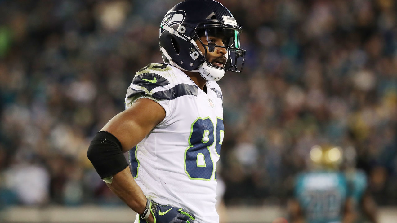 JACKSONVILLE, FL - DECEMBER 10: Doug Baldwin #89 of the Seattle Seahawks waits on the field during the second half of their game against the Jacksonville Jaguars at EverBank Field on December 10, 2017 in Jacksonville, Florida.