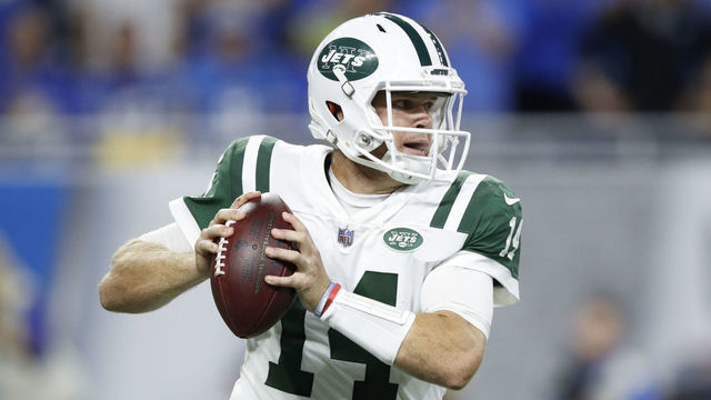 DETROIT, MI - SEPTEMBER 10: Sam Darnold #14 of the New York Jets drops back to pass in the first quarter against the Detroit Lions at Ford Field on September 10, 2018 in Detroit, Michigan.