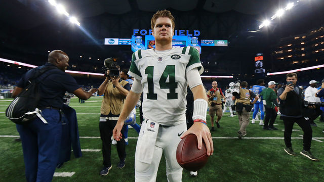 DETROIT, MI - SEPTEMBER 10: Sam Darnold #14 of the New York Jets exits the field after the game against the Detroit Lions at Ford Field. The Jets won 48 to 17 on September 10, 2018 in Detroit, Michigan.