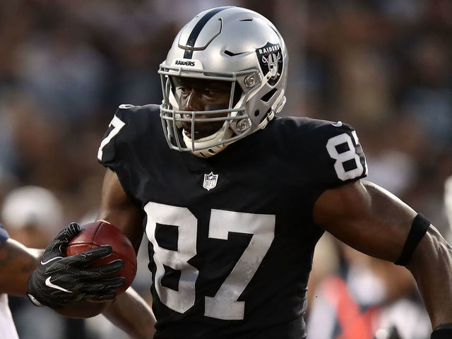OAKLAND, CA - SEPTEMBER 10: Jared Cook #87 of the Oakland Raiders runs for a 45-yard catch against the Los Angeles Rams during their NFL game at Oakland-Alameda County Coliseum on September 10, 2018 in Oakland, California.
