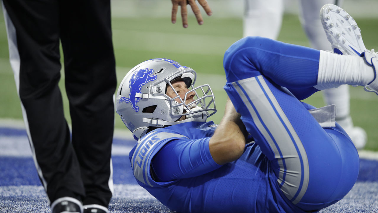 DETROIT, MI - SEPTEMBER 10: Matthew Stafford #9 of the Detroit Lions on the ground after an injury in the second quarter against the New York Jets at Ford Field on September 10, 2018 in Detroit, Michigan.