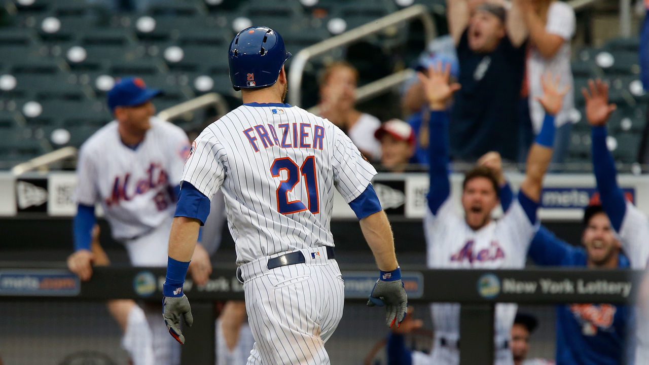 NEW YORK, NY - SEPTEMBER 13: Todd Frazier #21 of the New York Mets runs the bases after his ninth inning game winning home run against the Miami Marlins at Citi Field on September 13, 2018 in the Flushing neighborhood of the Queens borough of New York City.