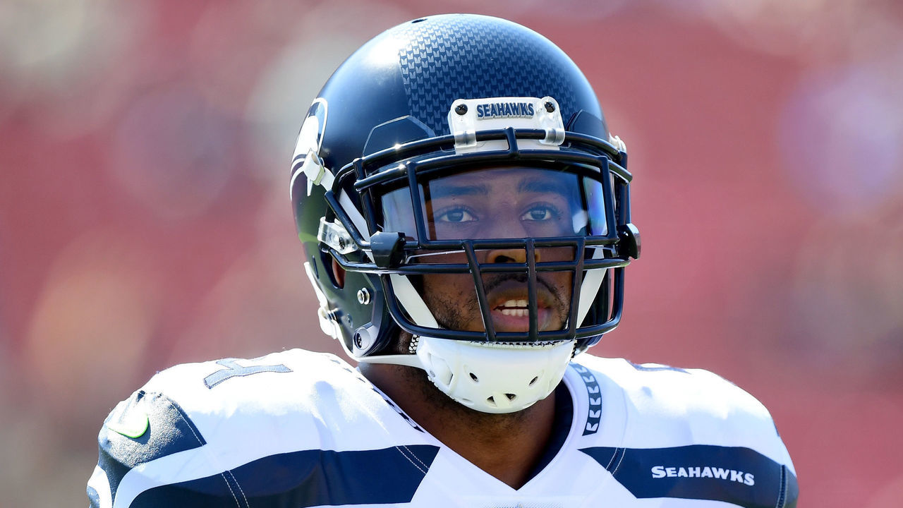 LOS ANGELES, CA - OCTOBER 08: Bobby Wagner #54 of the Seattle Seahawks warms up before the game against the Los Angeles Rams at Los Angeles Memorial Coliseum on October 8, 2017 in Los Angeles, California.