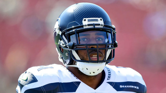 LOS ANGELES, CA - OCTOBER 08: Bobby Wagner #54 of the Seattle Seahawks warms up before the game against the Los Angeles Rams at Los Angeles Memorial Coliseum on October 8, 2017 in Los Angeles, California.