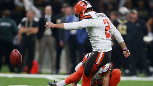 NEW ORLEANS, LA - SEPTEMBER 16: Zane Gonzalez #2 of the Cleveland Browns kicks a field goal during the second quarter against the New Orleans Saints at Mercedes-Benz Superdome on September 16, 2018 in New Orleans, Louisiana.