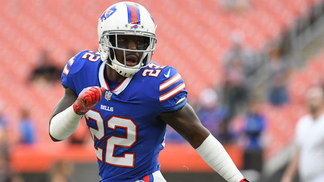CLEVELAND, OH - AUGUST 17, 2018: Defensive back Vontae Davis #22 of the Buffalo Bills warms up prior to a preseason game against the Cleveland Browns at FirstEnergy Stadium in Cleveland, Ohio. Buffalo won 19-17. (Photo by: 2018 Nick Cammett/Diamond Images/Getty Images)