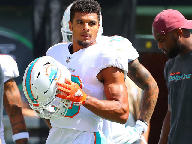 Minkah Fitzpatrick of Miami Dolphins files trademark application for  'FitzMagic' - ESPN