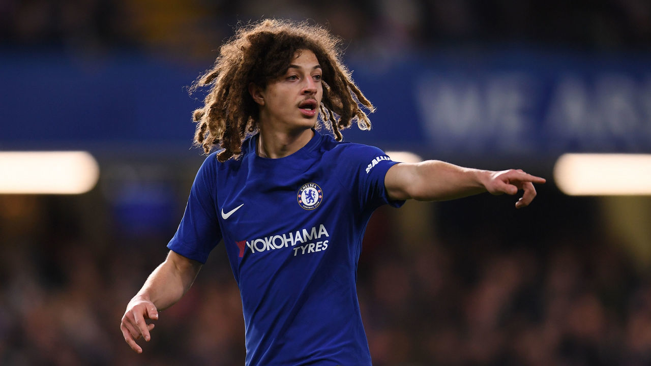 LONDON, ENGLAND - FEBRUARY 16: Ethan Ampadu of Chelsea in action during The Emirates FA Cup Fifth Round match between Chelsea and Hull City at Stamford Bridge on February 16, 2018 in London, England.