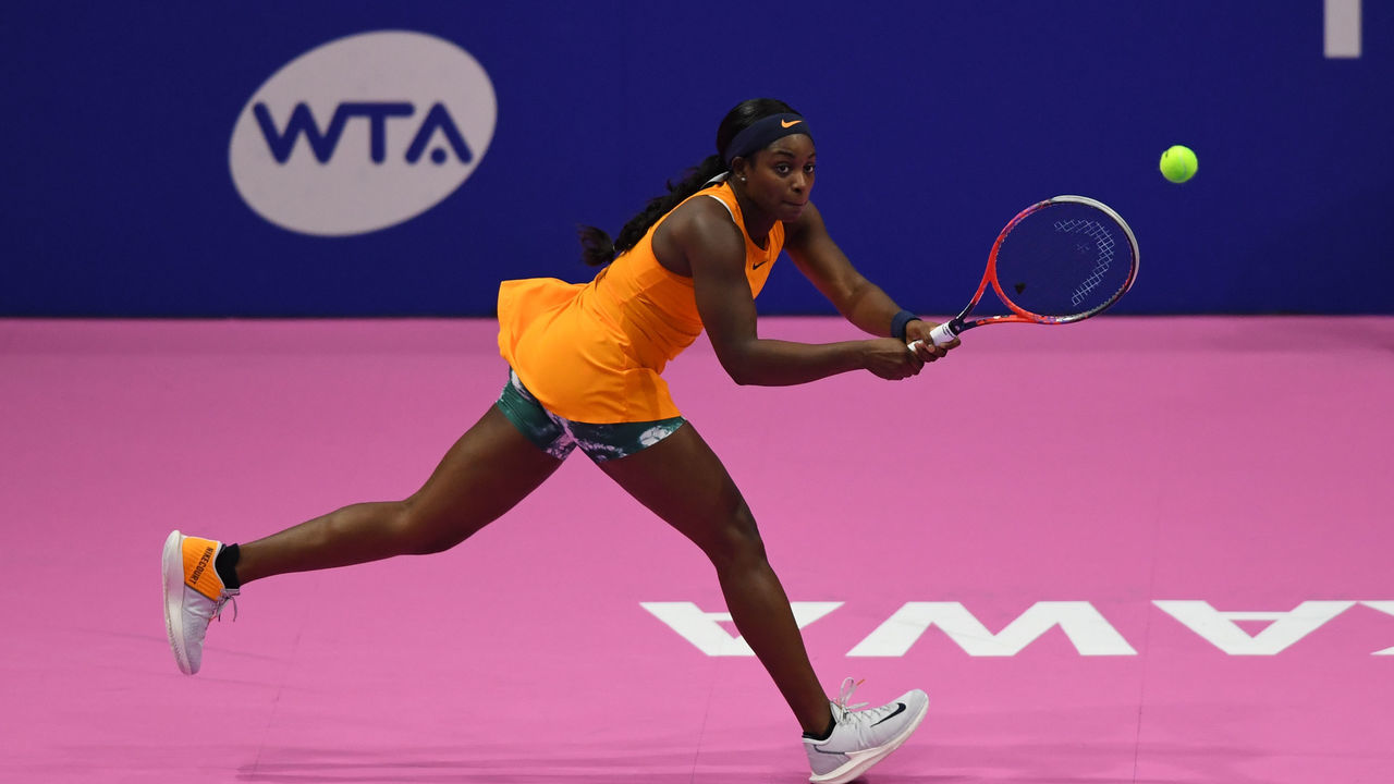 TACHIKAWA, JAPAN - SEPTEMBER 18: Sloane Stephens of United States plays a backhand against Donna Vekic of Croatia during their Women's singles first round match on day two of the Toray Pan Pacific Open at Arena Tachikawa Tachihi on September 18, 2018 in Tachikawa, Tokyo, Japan.