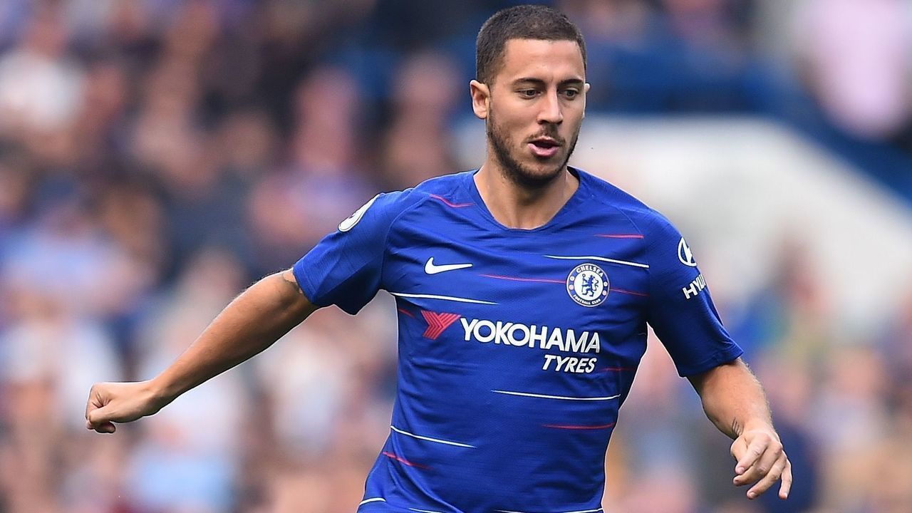 Chelsea's Belgian midfielder Eden Hazard runs with the ball during the English Premier League football match between Chelsea and Cardiff City at Stamford Bridge in London on September 15, 2018.